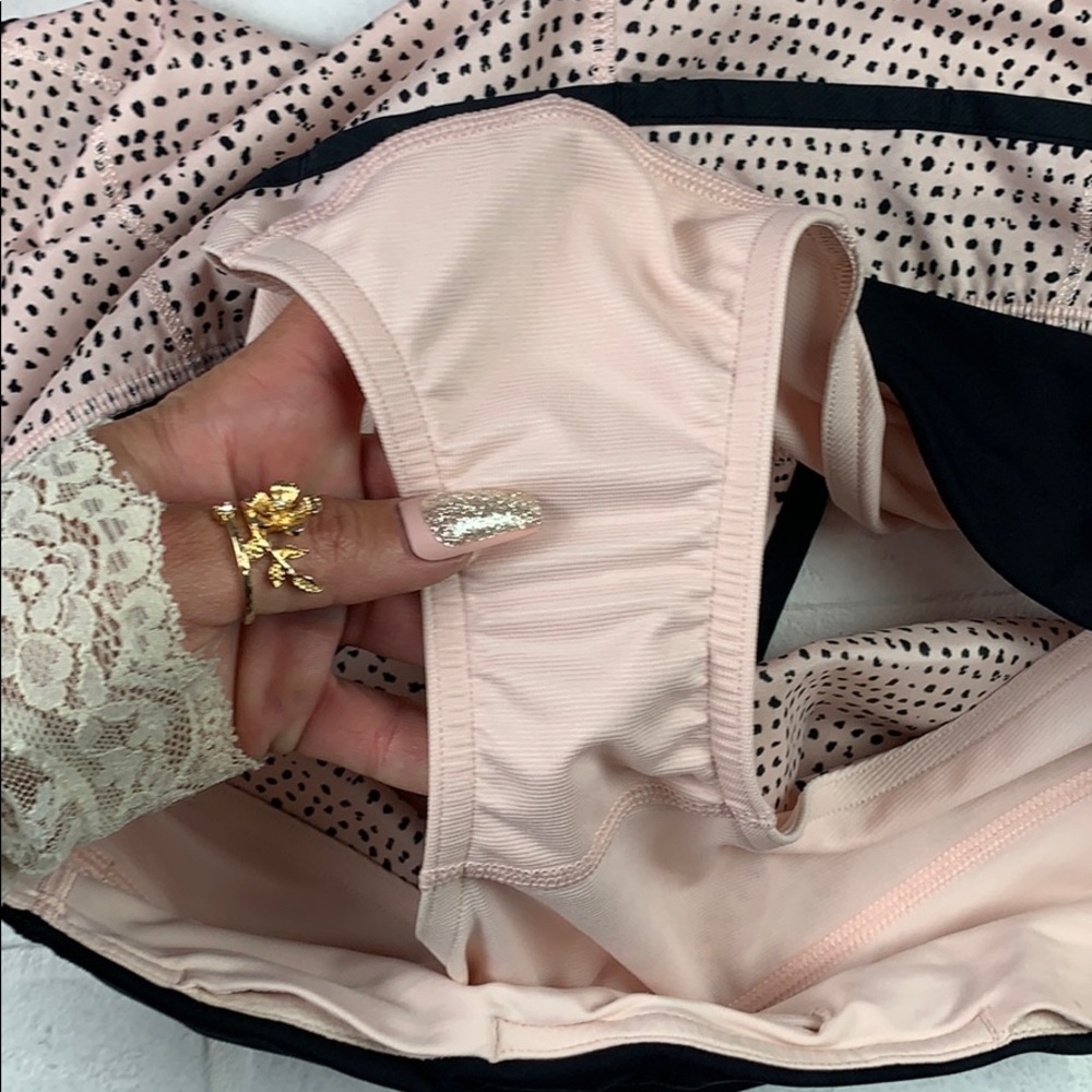 🍋Lululemon Speed Short! - Picture 7 of 8